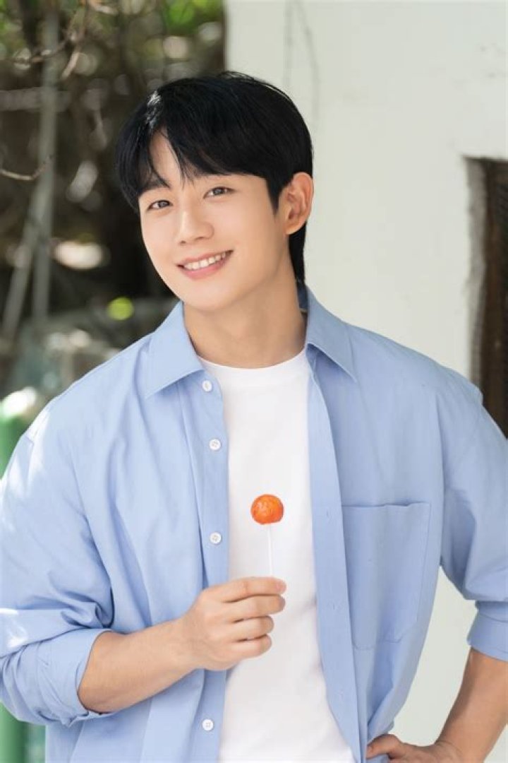 Jung Hae-in: The Rising Star Who Captures Hearts Around the Globe