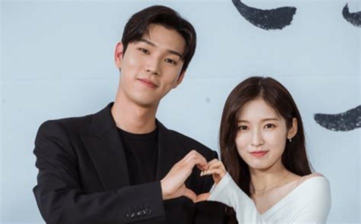 Unveiling the Mystery: Who is Jung So-min's Husband?