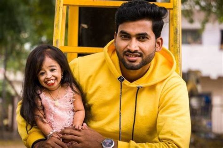 Exploring the Life of Jyoti Amge: Her Husband and Child