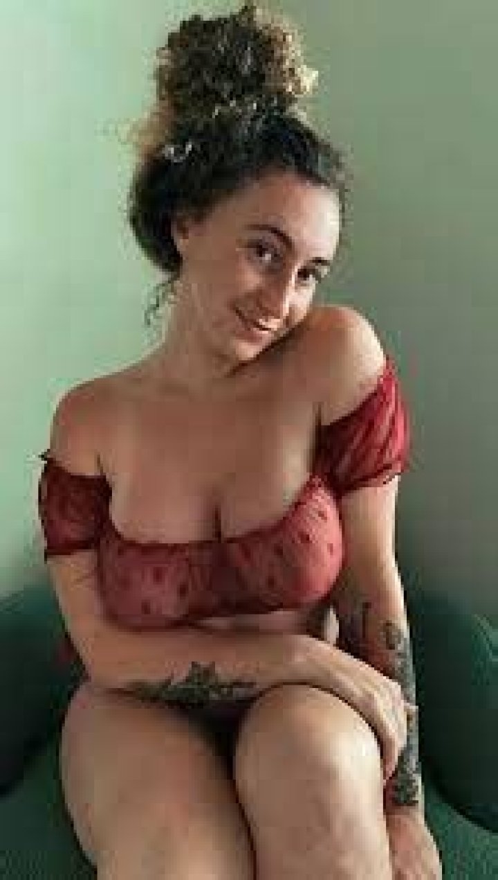 Karlye Taylor: The Allure Behind the NSFW Persona