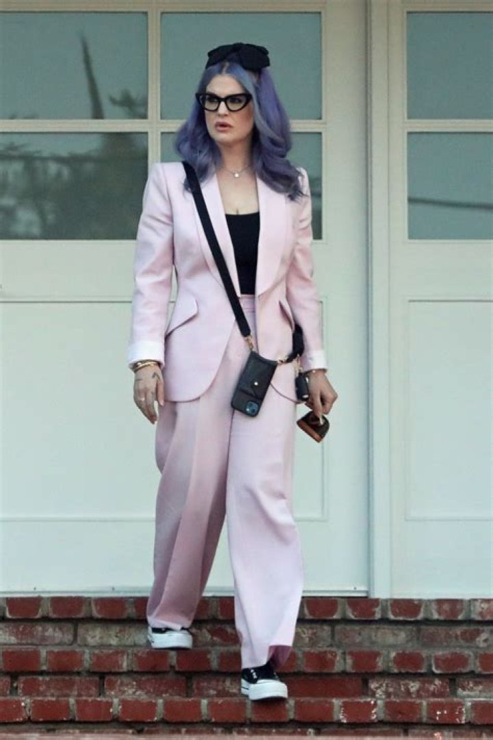 The Ultimate Guide to Kelly Osbourne in 2023: Her Transformation and Latest Headlines