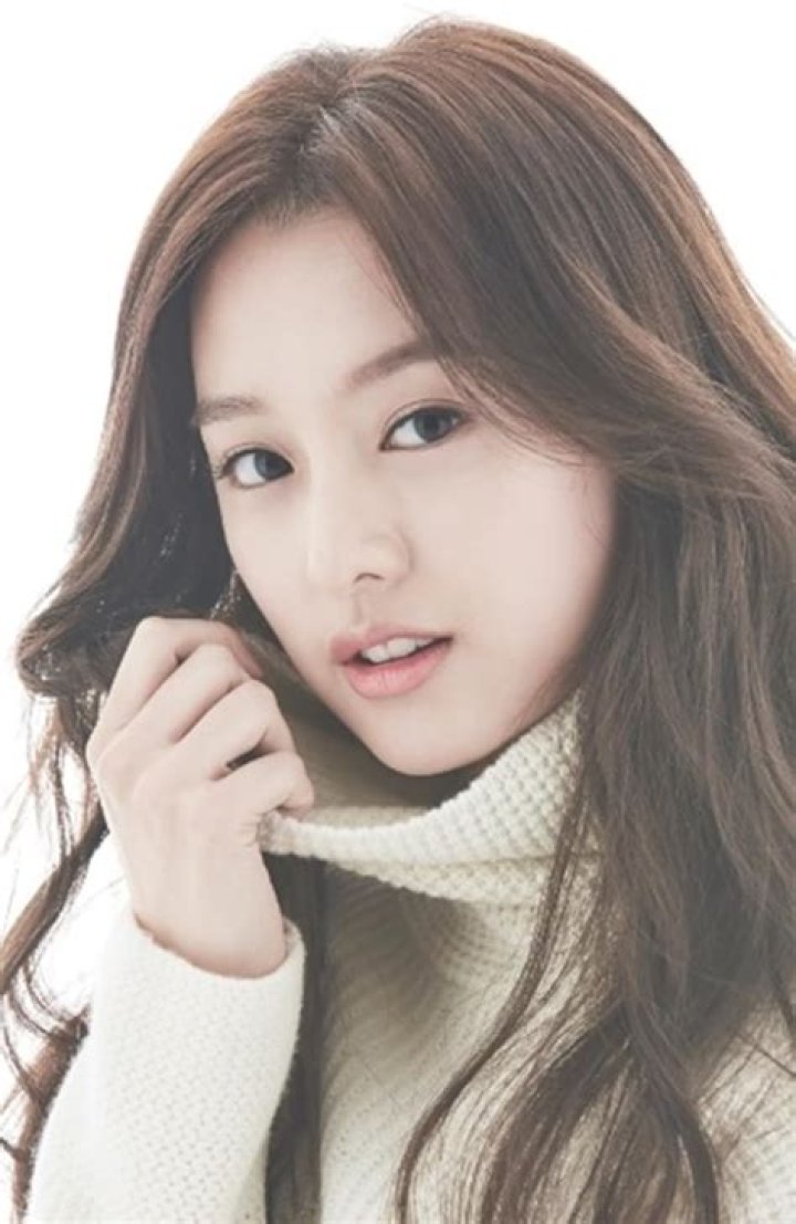 Unveiling the Charismatic Journey of Kim Ji-won
