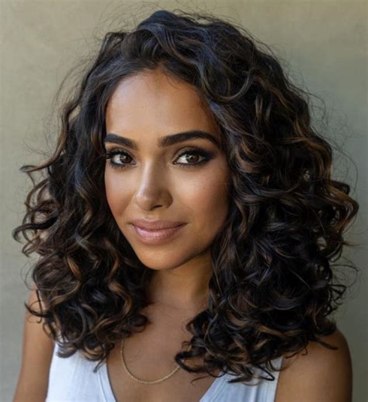 Layered Hairstyles for Curly Hair: Embrace Your Curls with Style