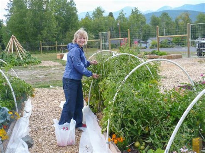 Leah Manzari: The Rising Star in the World of Entertainment