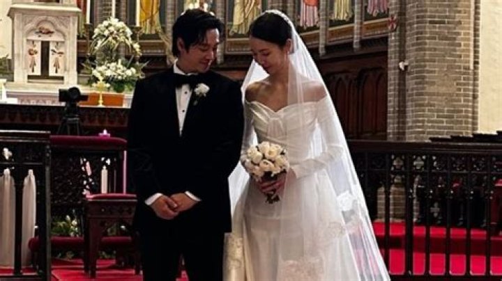 Lee Dong-Wook's Wife: Uncovering the Mystery of His Marriage