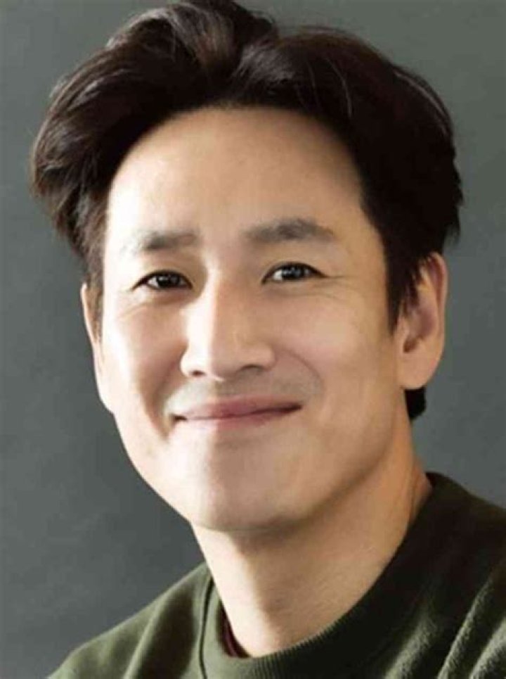 Unveiling Lee Sun Kyun's: Exploring His Remarkable Net Worth