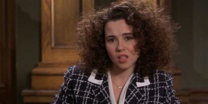 Linda Cardellini in Legally Blonde: A Deep Dive into Her Role and Impact