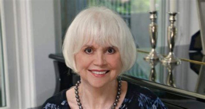 Exploring Linda Ronstadt Measurements: A Deep Dive into Her Life and Legacy