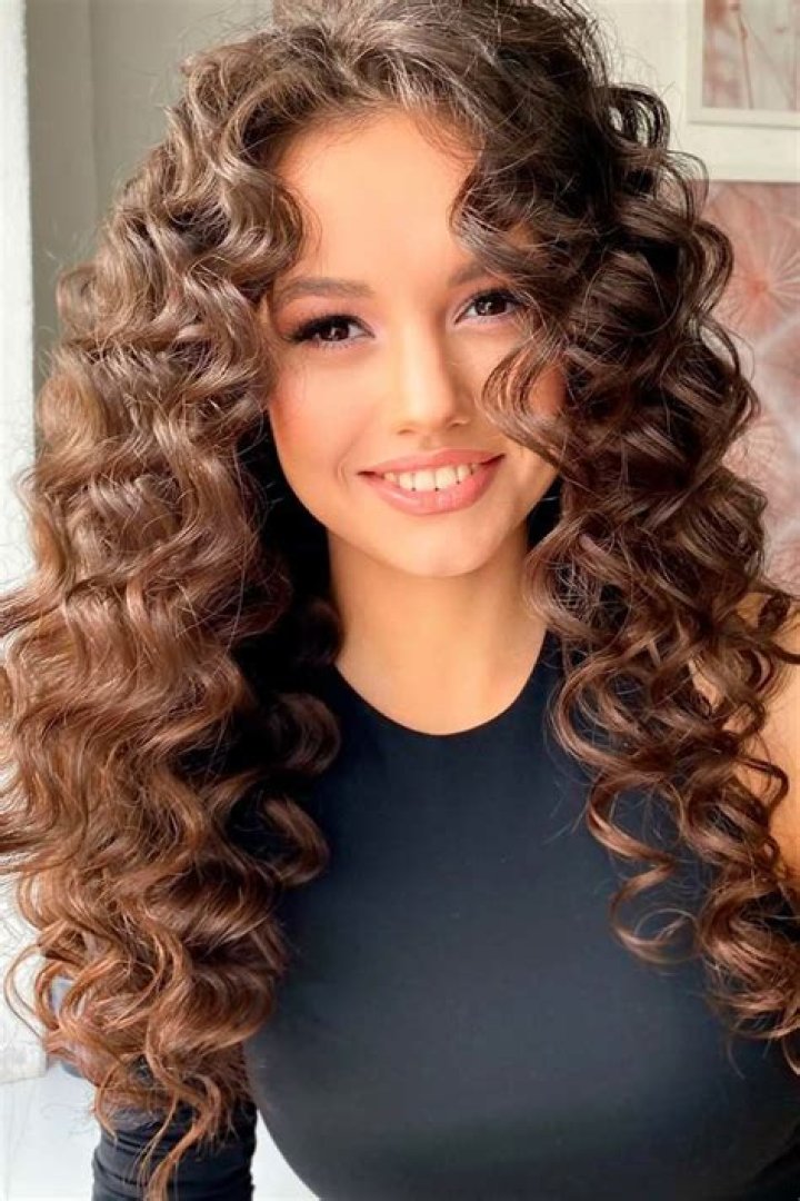 Loose Spiral Perm Long Hair: The Ultimate Guide to Achieving Effortless Waves