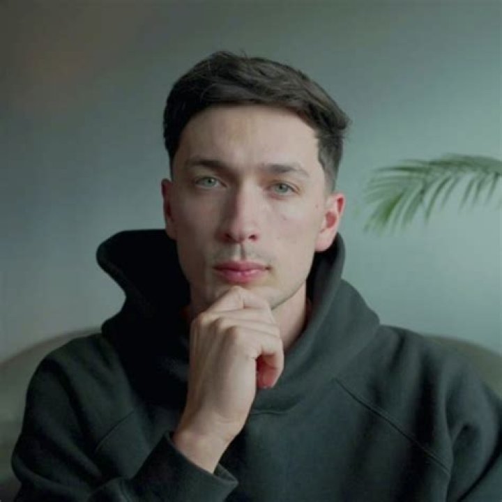 Luke Belmar: A Rising Star in the Music Industry