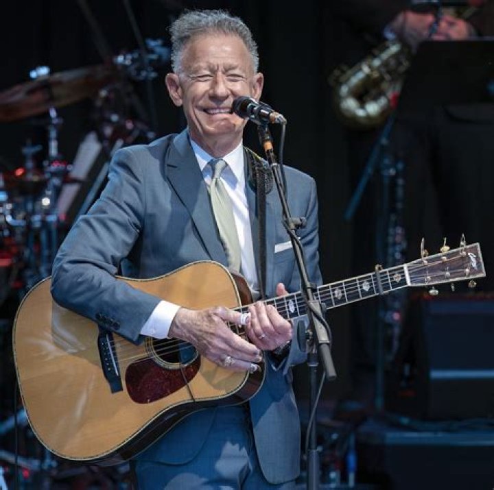 Lyle Lovett's Journey: Overcoming Adversity After Stroke