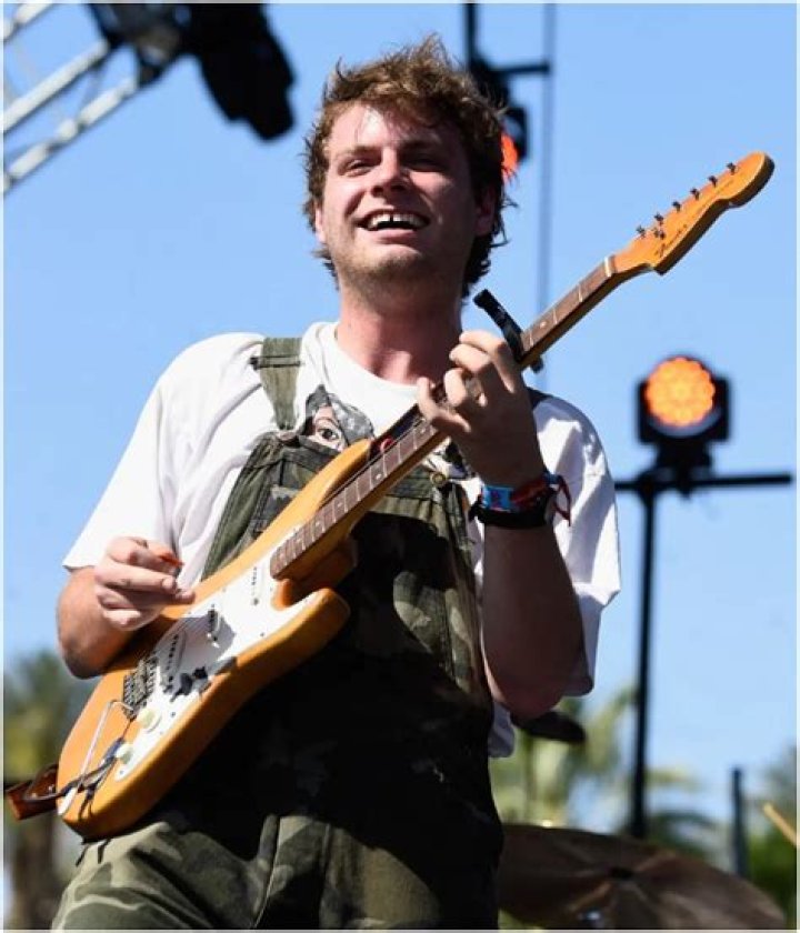 Exploring Mac DeMarco's Worth: A Deep Dive into the Life and Achievements of the Indie Icon