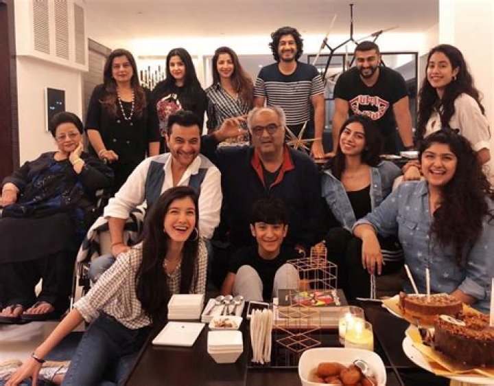 The Ultimate Guide to the Maheep Kapoor Family: Unraveling Their Lives