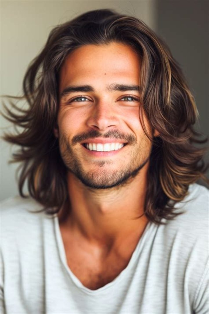Male Long Layered Hairstyles: A Complete Guide to Styles and Trends