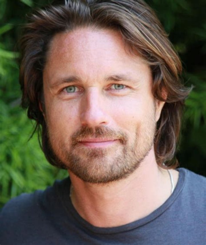 Exploring the Life and Career of Martin Henderson