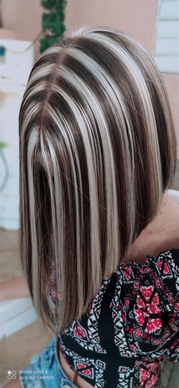 Exploring the World of Mechones: A Unique Hair Statement