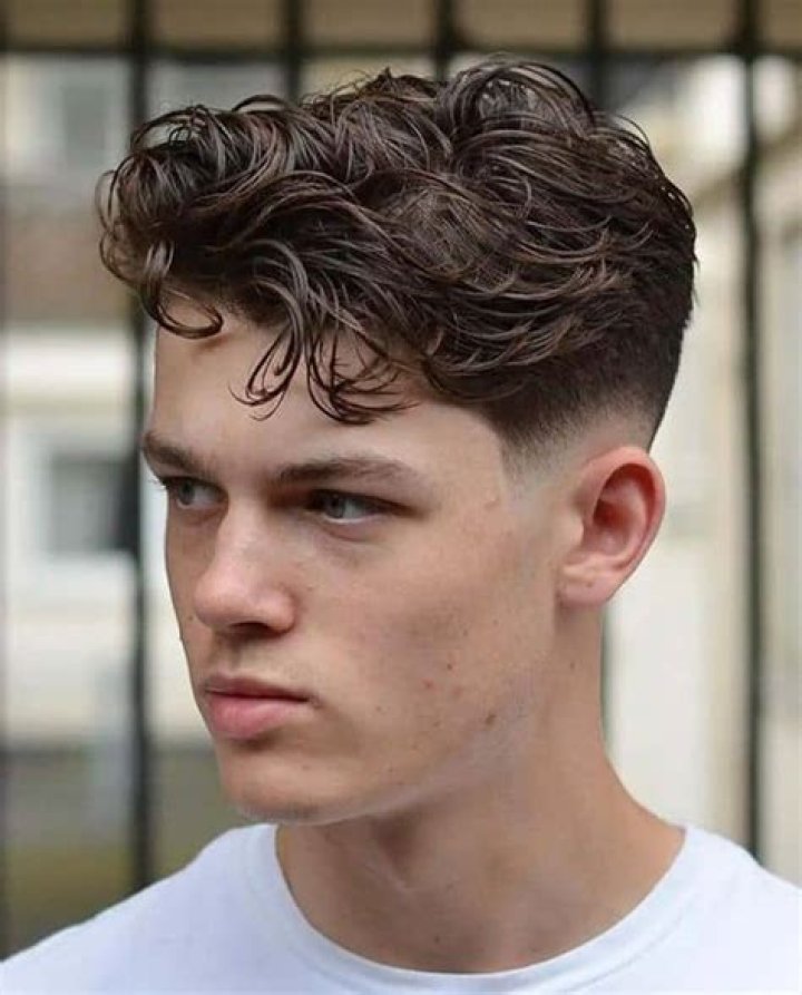 Embrace Your Style: The Ultimate Guide to Men's Wavy Short Hair