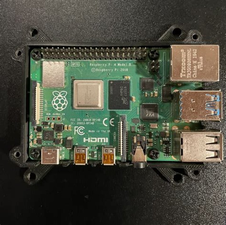 How to Monitor Raspberry Pi Remotely Using Free Apps