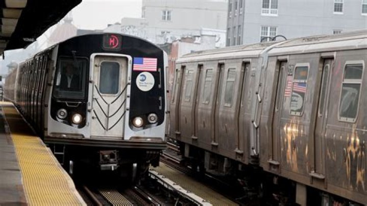 Exploring the NY D Train: A Comprehensive Guide for Commuters