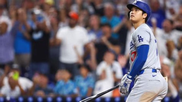 Ohtani 50/50 Ball Catch: The Phenomenon That Highlights Shohei Ohtani's Versatility