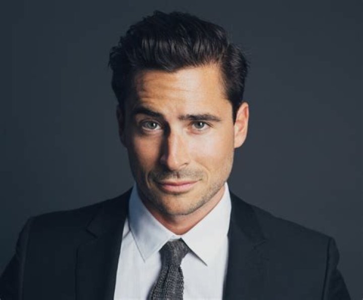 Olivier Renaud: Is He Married?