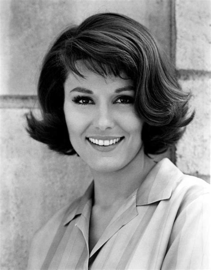 Exploring the Life and Career of Paula Prentiss: A Hollywood Icon