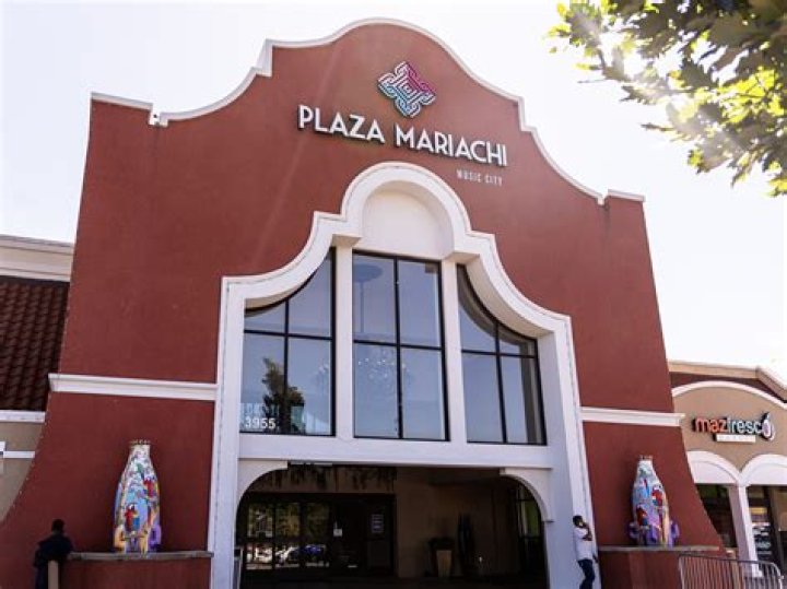 Discovering the Vibrant Culture at Plaza Mariachi Nashville TN
