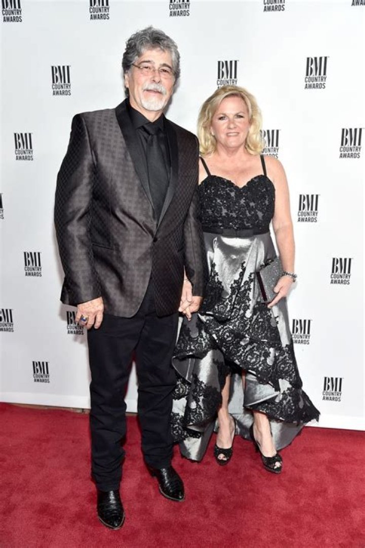 The Inspiring Journey and Life of Randy Owen's Wife
