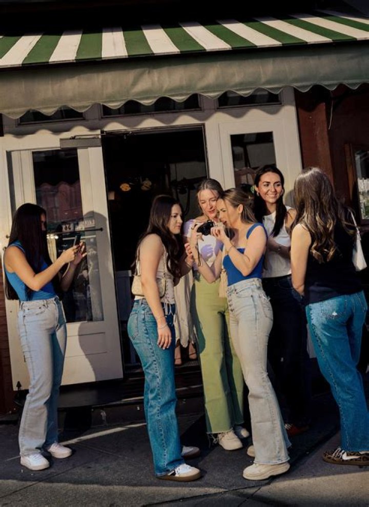 Reddit NYC Influencer Snark: Navigating the World of Social Media Commentary