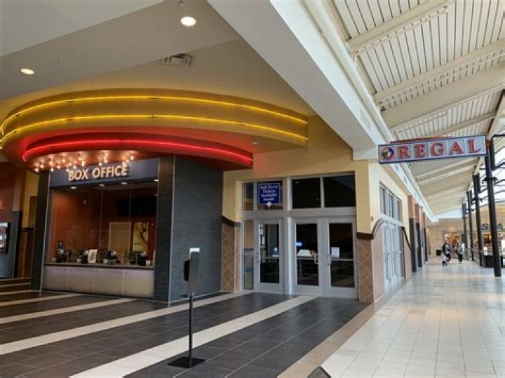 Regal Dulles Town Center Reviews: A Comprehensive Guide to Your Ultimate Movie Experience