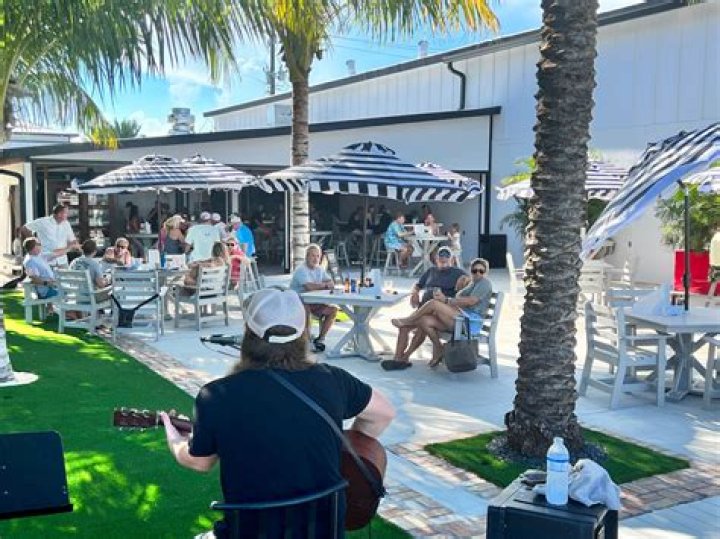 Discover the Allure of Riverfront Grille: A Culinary Experience by the Water