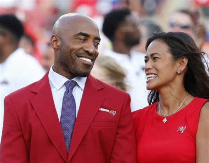 Exploring the Life of Ronde Barber's Wife: A Journey of Love and Support