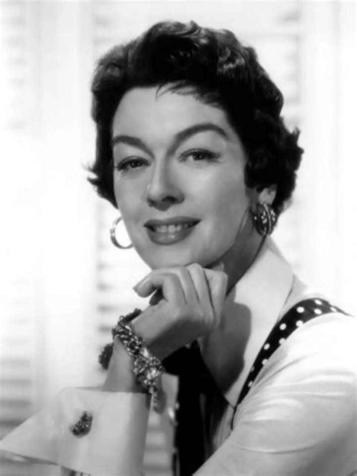 Exploring the Life and Legacy of Rosalind Russell: A Hollywood Icon