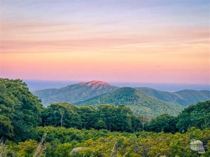 Explore the Wonders of Shenandoah National Park Places Today