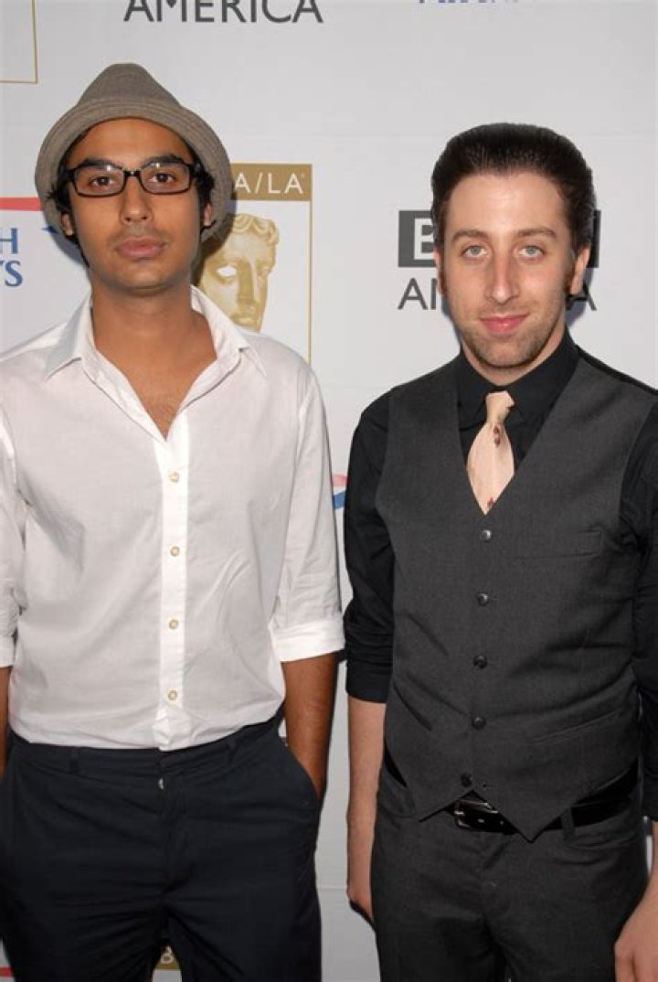 Exploring the Height of Simon Helberg: The Man Behind Howard Wolowitz