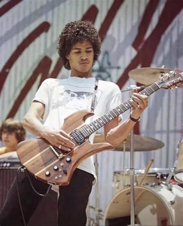 Slash: The Young Guitarist Revolutionizing Rock Music