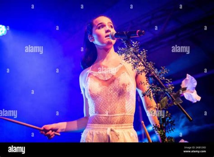 Remarkable Life of Sophie Hawley Weld: A Pioneer in American Design History