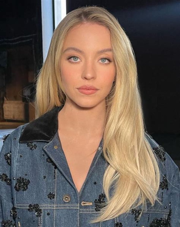 Sydney Sweeney: The Rising Star of Young Hollywood