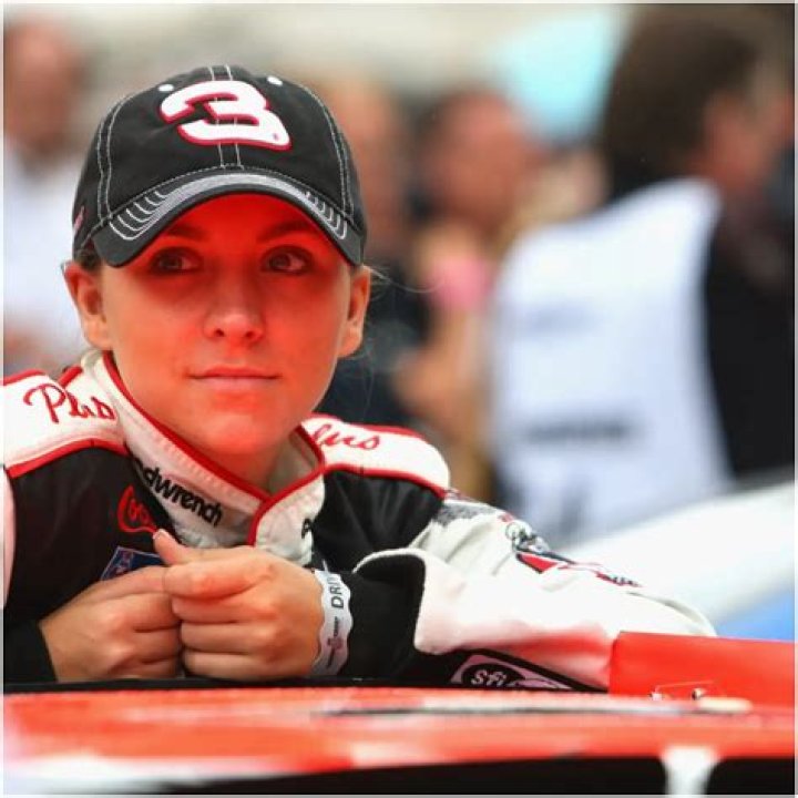Taylor Nicole Earnhardt Net Worth: A Closer Look at Her Life and Achievements