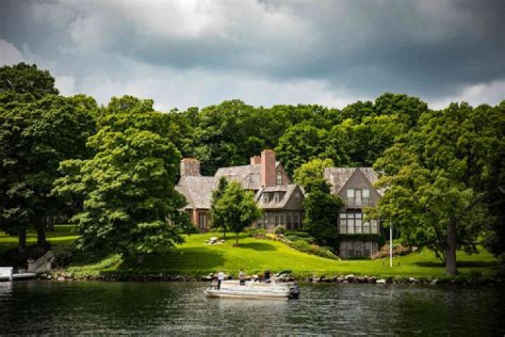 The Abbey Pa Lake Geneva WI: A Hidden Gem in Wisconsin