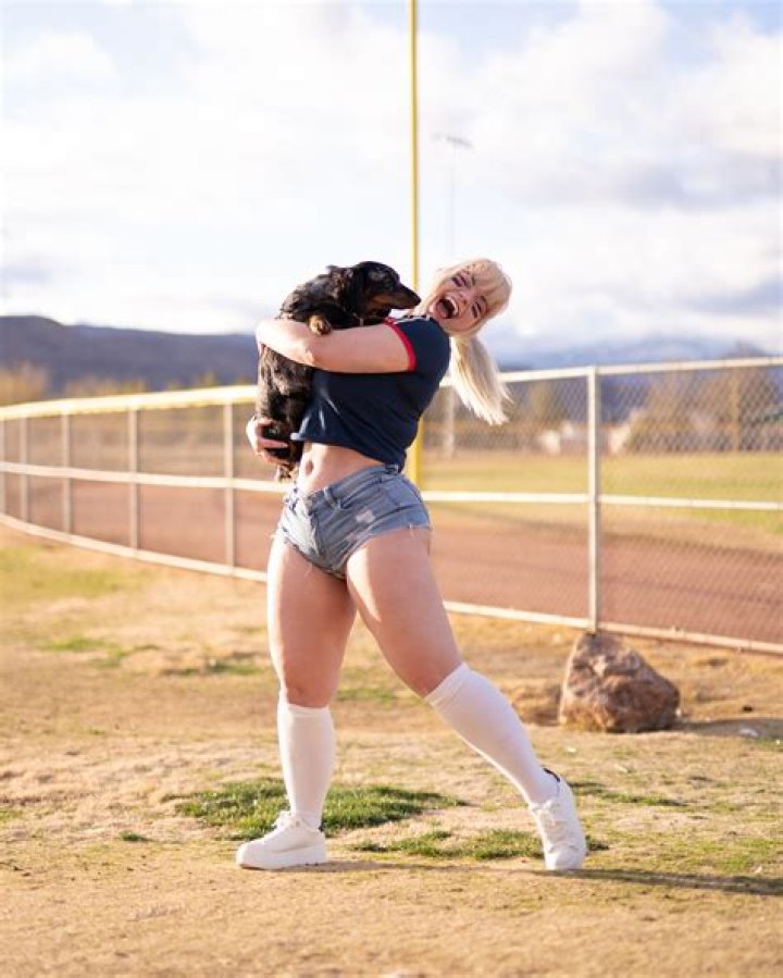 The Enigmatic Journey of TheSabrinaBanks: A Rising Star in the Digital Realm