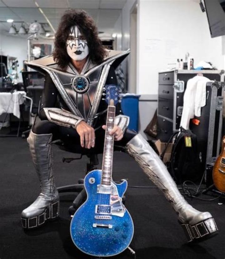 The Remarkable Journey of Tommy Thayer: From Aspiring Musician to Iconic Rock Star