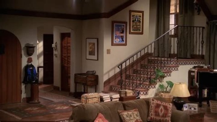 Exploring the Iconic Two and a Half Men House: A Comprehensive Guide