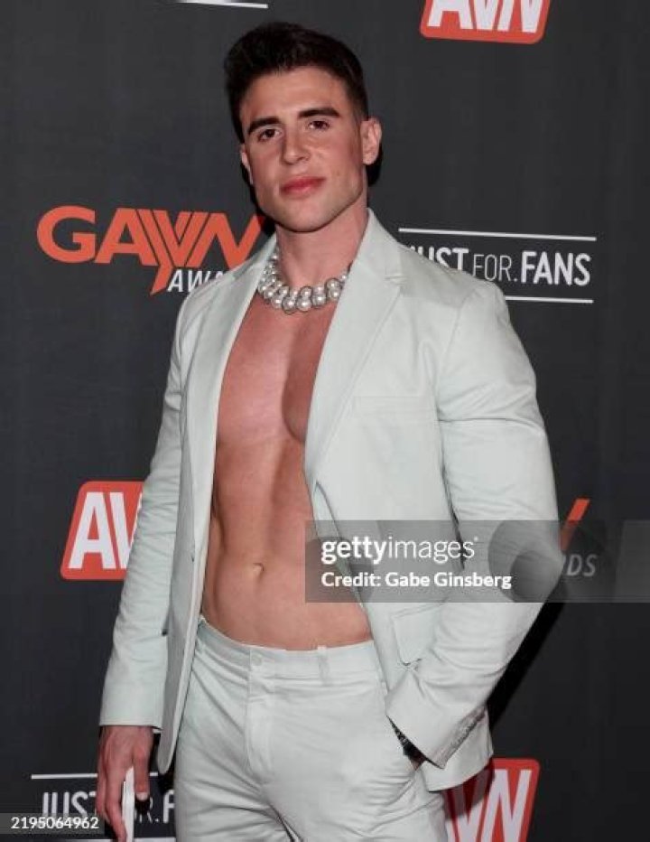 Unveiling the Life and Legacy of Victor Vivone