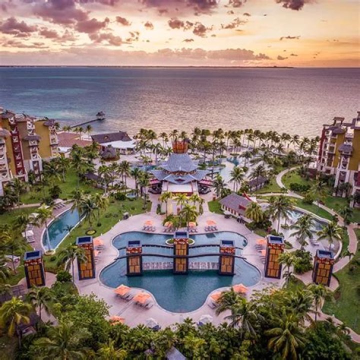 Discover the Enchantment of Villa del Palmar Cancun