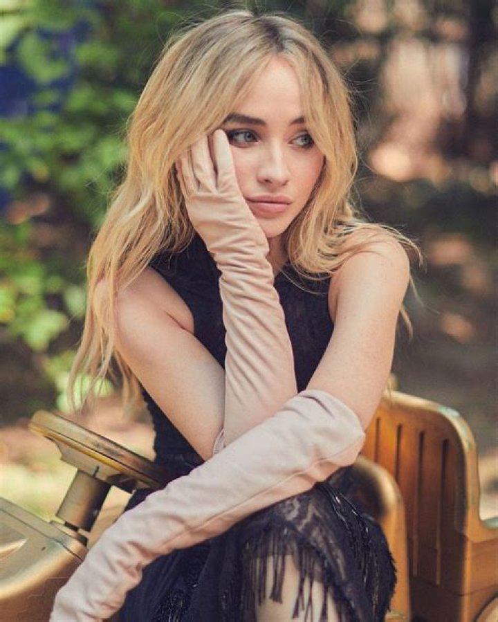 What Nationality is Sabrina Carpenter?