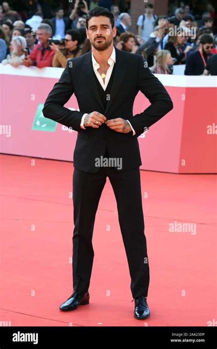 Unveiling the Residence of Michele Morrone: Where Does He Live?