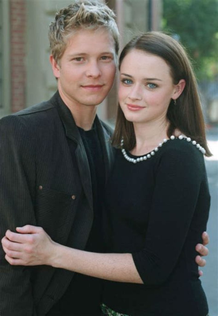 Unveiling the Mystery: Who is Matt Czuchry Married To?