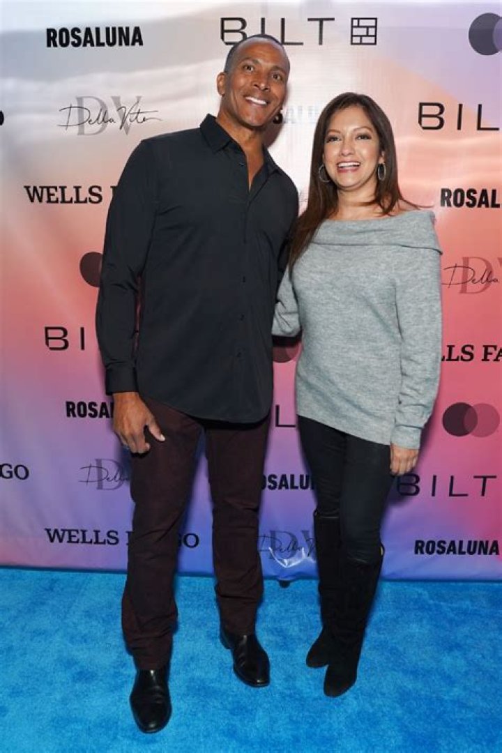 Who is Mike Woods Wife? Discovering the Life and Journey of a Prominent Figure