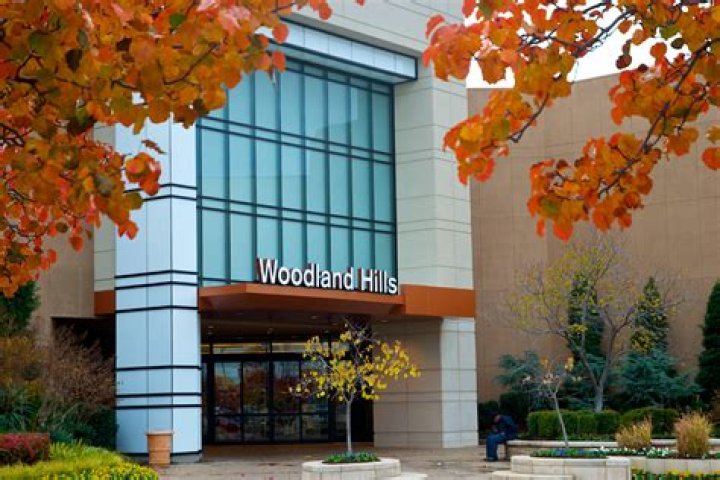 Discovering the Wonders of Woodland Hills Mall
